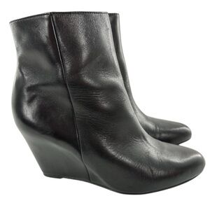 Via Spiga womens ankle booties size 7 37.5 black leather almond toe wedge boots